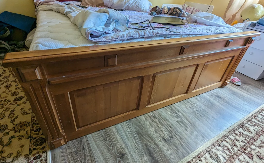 Масивна табла за легло дъб